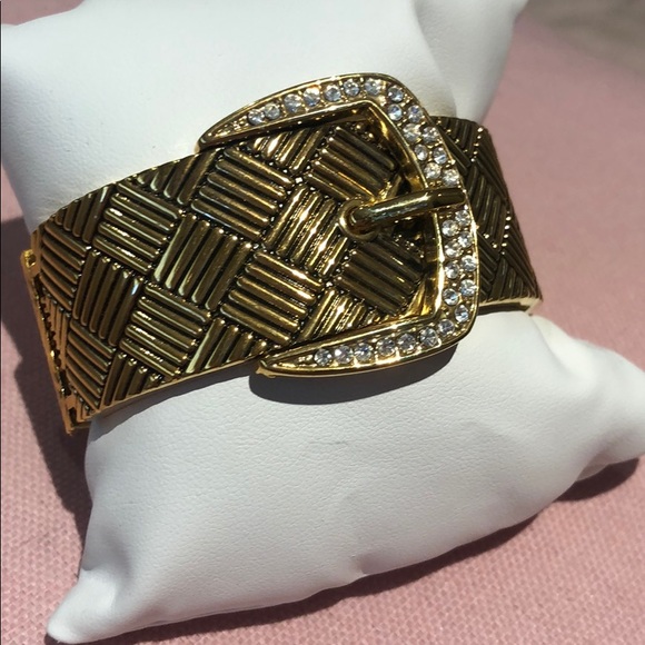 Gold belt buckle bling bracelet with stripe band - Picture 2 of 7